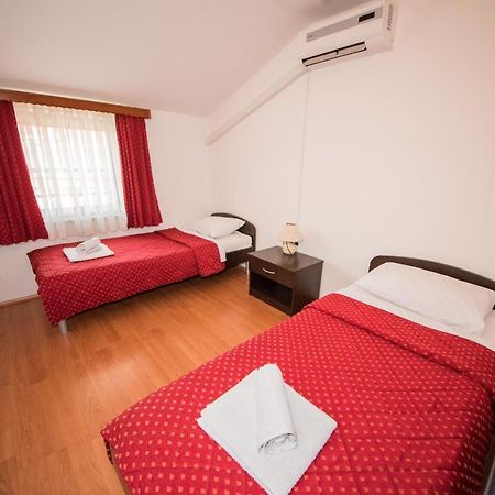 Hotel Lafodija à Međugorje Extérieur photo