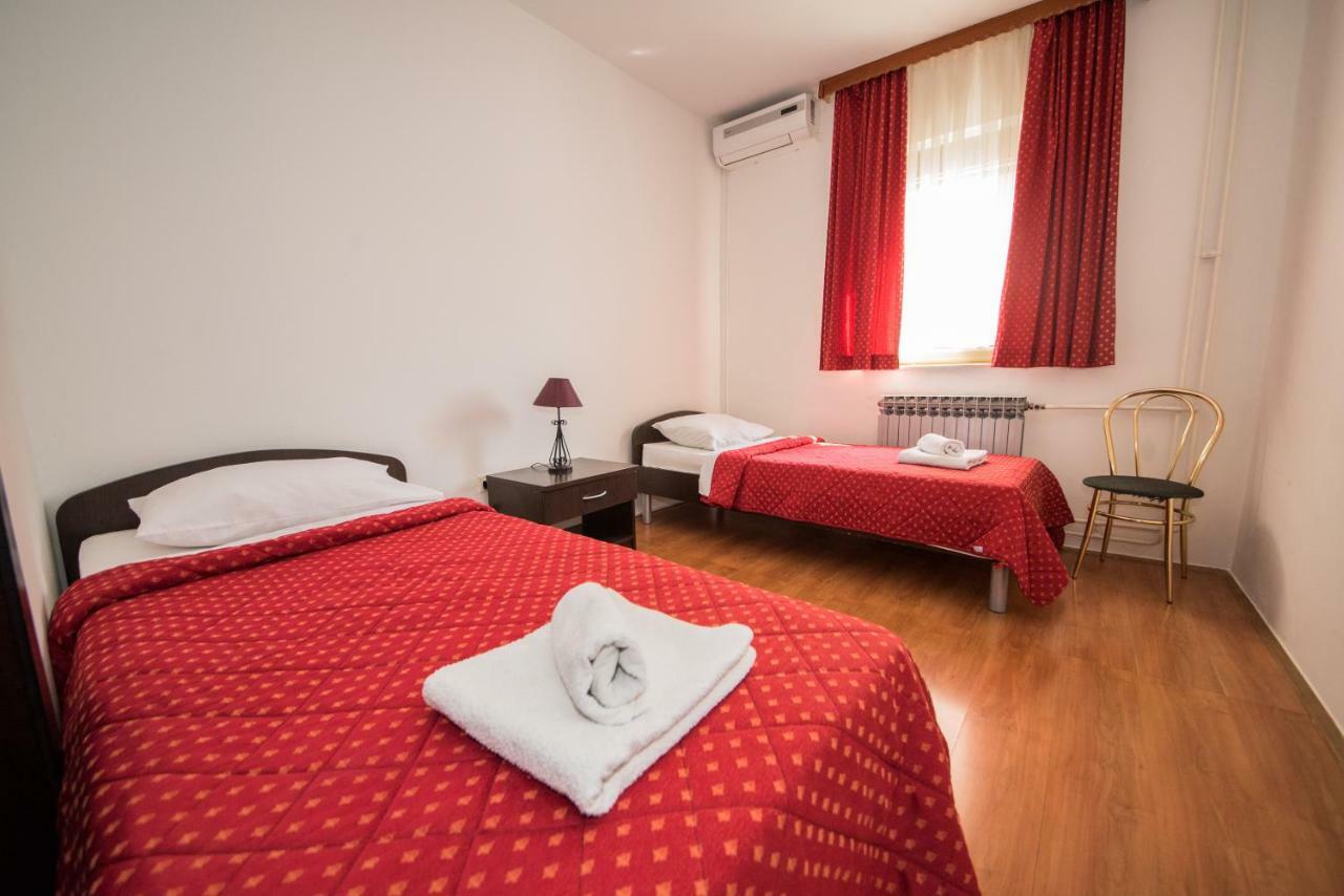 Hotel Lafodija à Međugorje Extérieur photo