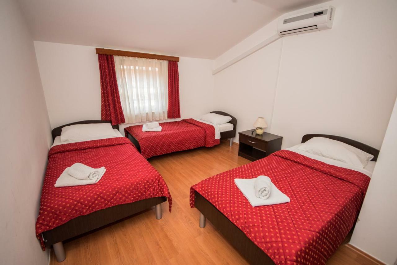 Hotel Lafodija à Međugorje Extérieur photo