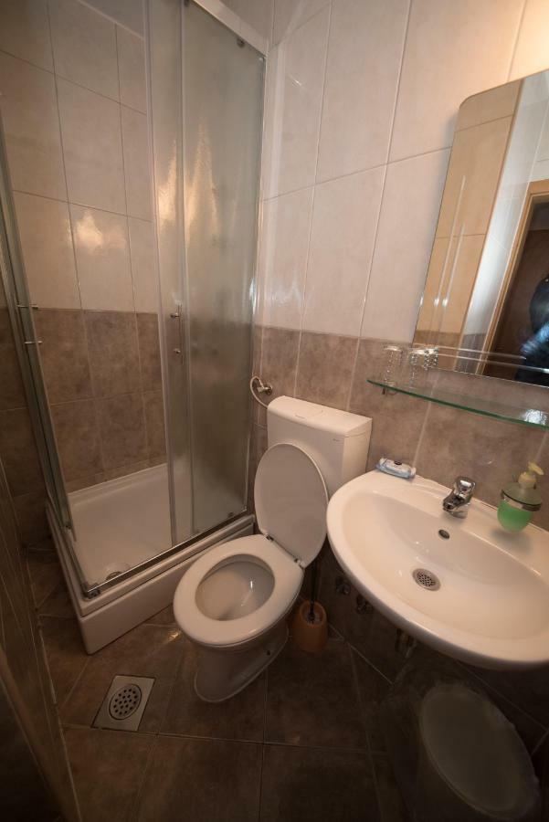 Hotel Lafodija à Međugorje Extérieur photo