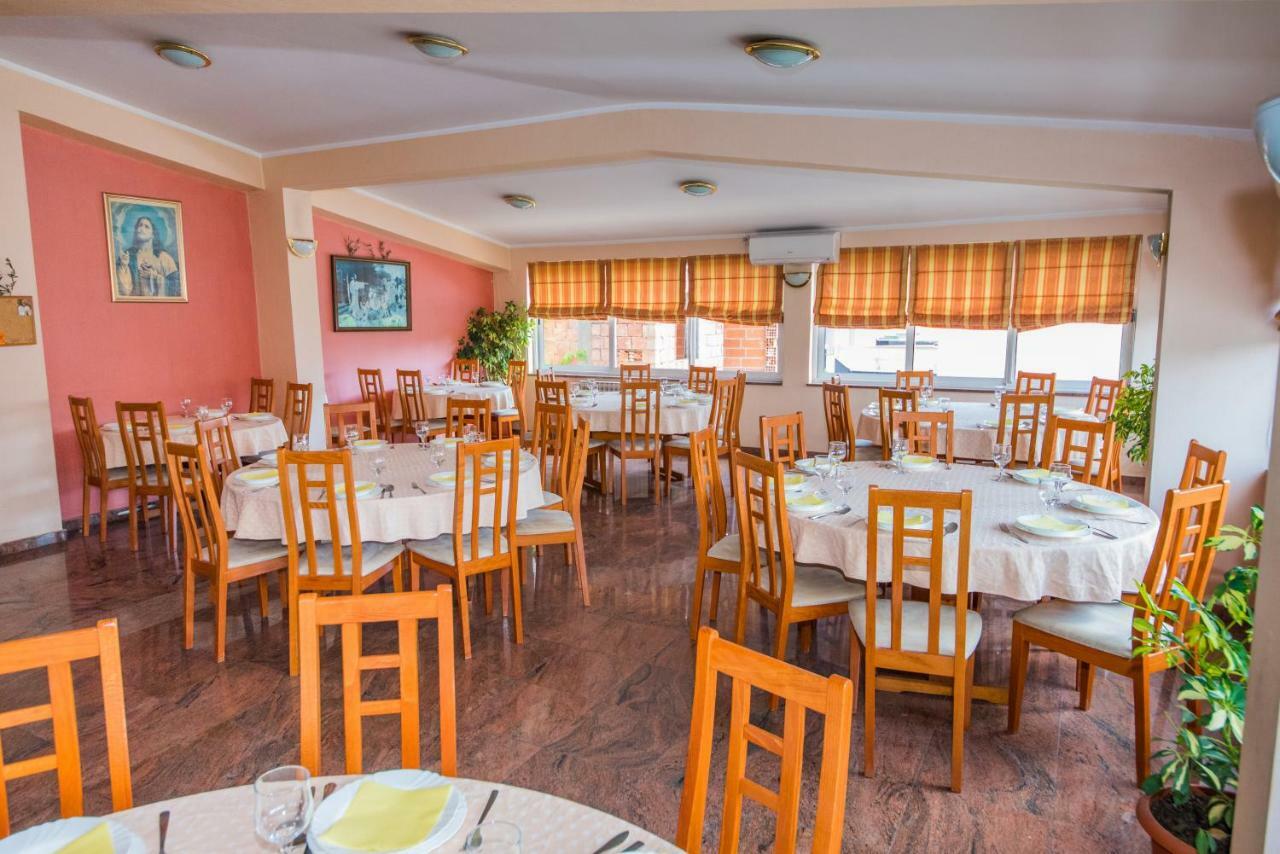 Hotel Lafodija à Međugorje Extérieur photo