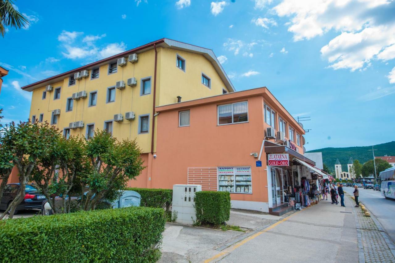 Hotel Lafodija à Međugorje Extérieur photo